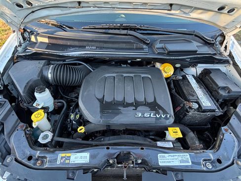 Used 2015 Dodge Grand Caravan SE w/ Quick Order Package 29E SE image 9