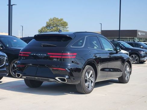 Used 2026 Genesis GV70 3.5T Sport Advanced AWD/4WD image 3