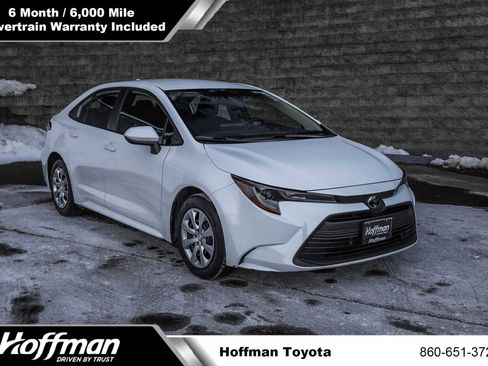 Certified 2025 Toyota Corolla LE image 1