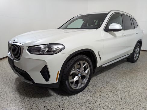 Used 2024 BMW X3 xDrive30i AWD/4WD image 3