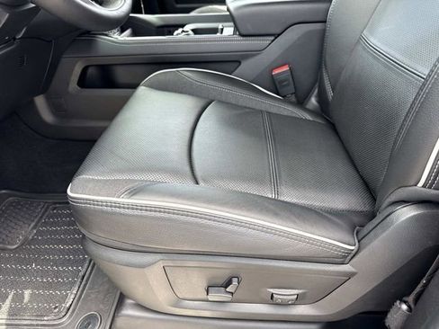 Used 2026 RAM 2500 Limited AWD/4WD image 19