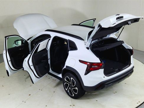 New 2026 Chevrolet Trax RS image 26