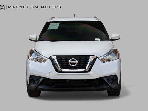 Used 2019 Nissan Kicks SV FWD image 5