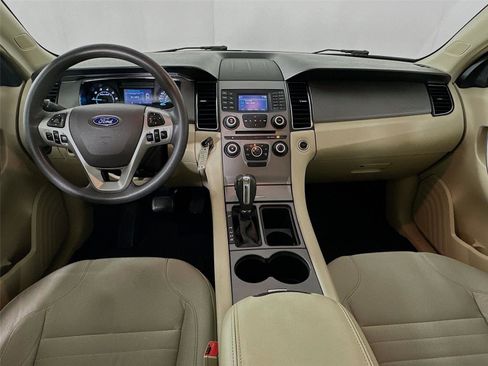 Used 2018 Ford Taurus SE FWD image 29