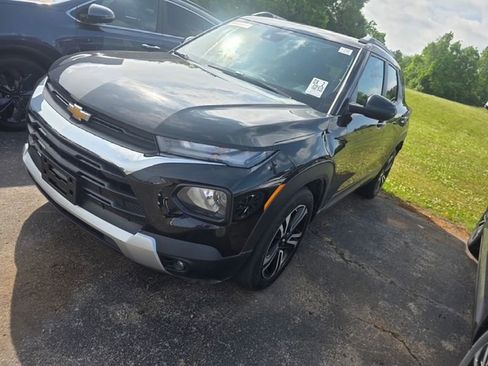 Used 2023 Chevrolet TrailBlazer LT w/ Convenience Package FWD image 1