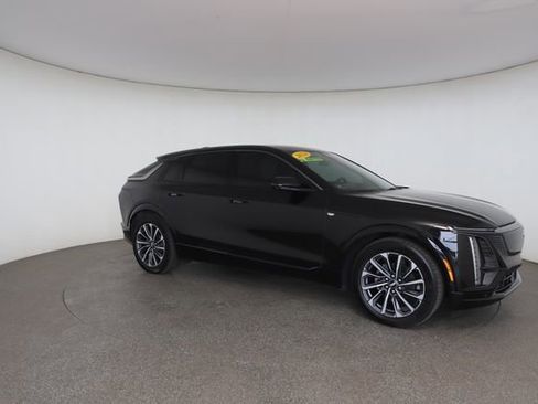 Used 2024 Cadillac Lyriq Sport w/ LPO, Floor Liner Package AWD/4WD image 26