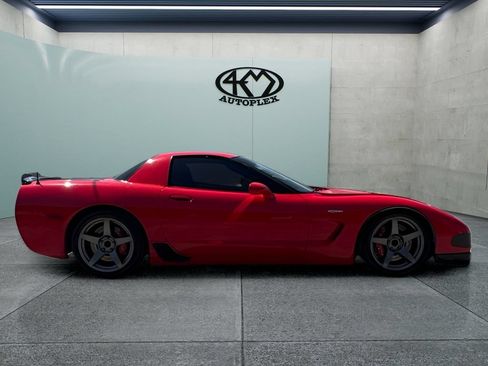 Used 2001 Chevrolet Corvette Z06 w/ Memory Pkg RWD image 2