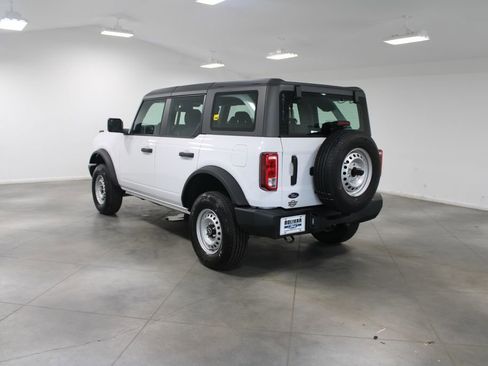 New 2025 Ford Bronco 4-Door image 6