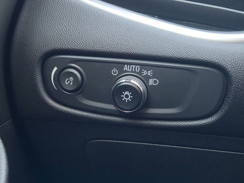 Used 2022 Chevrolet Malibu LS image 23