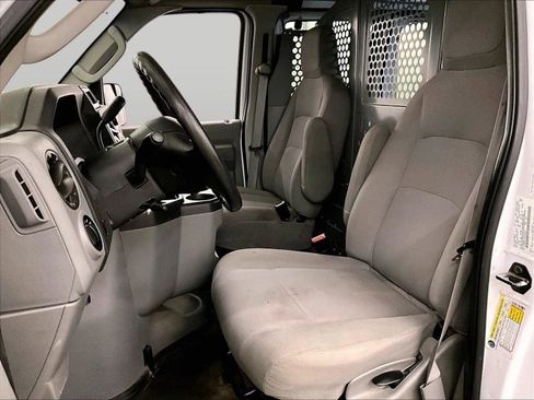 Used 2014 Ford E-250 and Econoline 250 w/ Power Group image 25