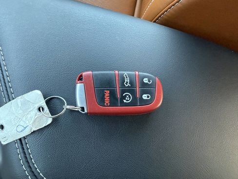 Used 2022 Dodge Challenger SRT Hellcat Redeye image 27