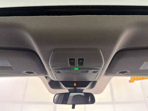 New 2026 Nissan Kicks SR w/ SR Premium Package image 19