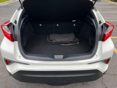 Used 2018 Toyota C-HR XLE image 15