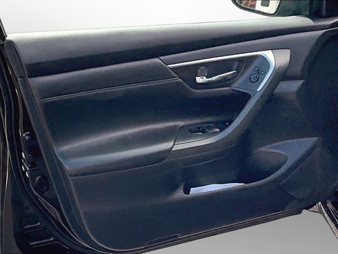 Used 2015 Nissan Altima 2.5 S w/ Sport Value Package FWD image 24