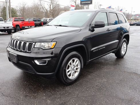 Used 2019 Jeep Grand Cherokee Laredo image 27