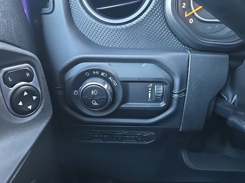 New 2026 Jeep Gladiator Mojave image 55