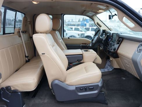 Used 2014 Ford F350 Lariat w/ Lariat Interior Package image 15
