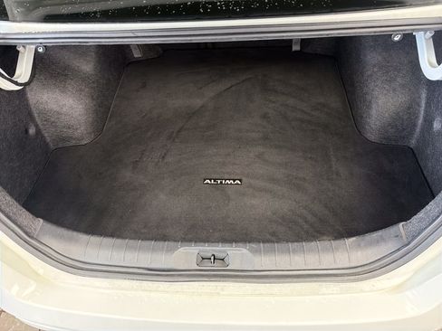Used 2023 Nissan Altima 2.5 SR FWD image 15