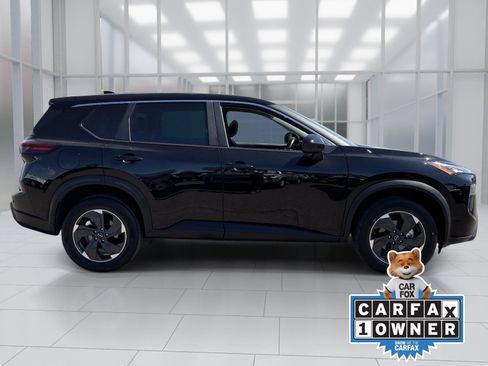 Certified 2025 Nissan Rogue SV AWD/4WD image 7