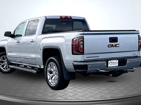 Used 2018 GMC Sierra 1500 SLT w/ SLT Premium Package AWD/4WD image 14