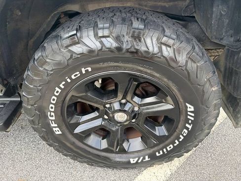 Used 2021 Toyota 4Runner SR5 Premium AWD/4WD image 19