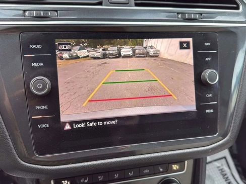 Used 2021 Volkswagen Tiguan SEL image 12