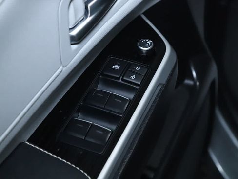 Certified 2026 Toyota Sienna XSE AWD/4WD image 16