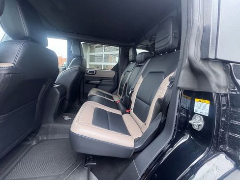 Used 2024 Ford Bronco Wildtrak image 24