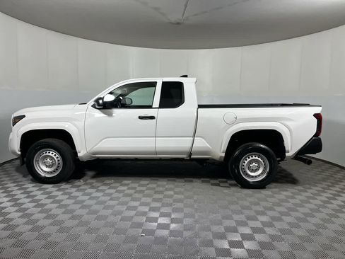 Used 2024 Toyota Tacoma SR RWD image 5