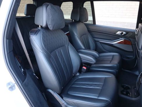 Used 2021 BMW ALPINA XB7 image 22