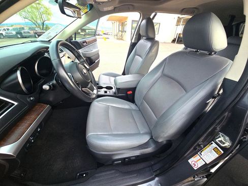 Used 2018 Subaru Outback 2.5i Limited image 9