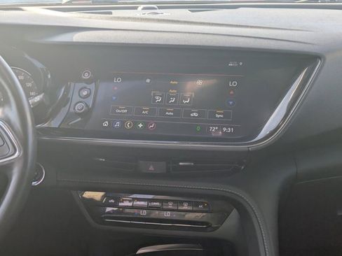 Used 2023 Buick Envision Essence image 14