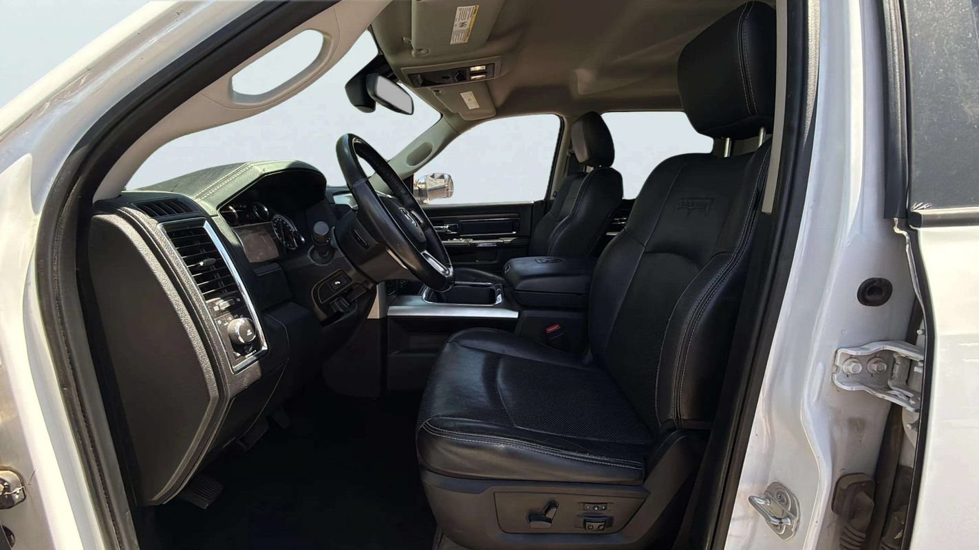 Used 2016 RAM 1500 Laramie w/ Convenience Group AWD/4WD image 14