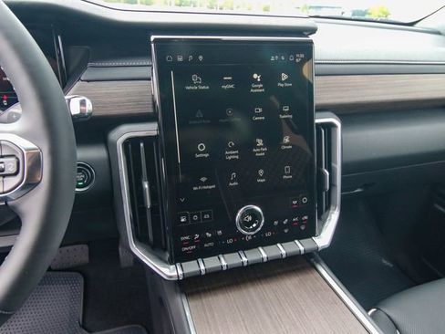 New 2026 GMC Acadia Denali w/ Super Cruise Package FWD image 19