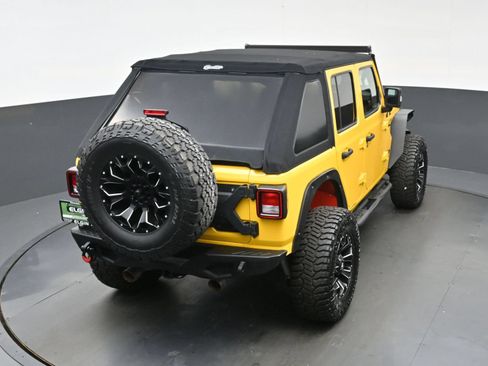 Used 2021 Jeep Wrangler Unlimited Rubicon AWD/4WD image 39