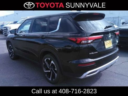 Used 2024 Mitsubishi Outlander SE AWD/4WD image 2