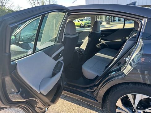 Used 2025 Subaru Legacy Premium image 13