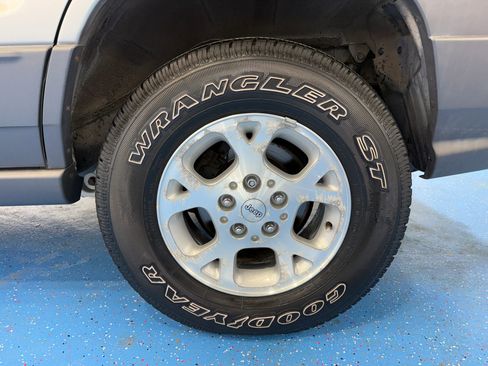 Used 2001 Jeep Grand Cherokee Laredo image 44