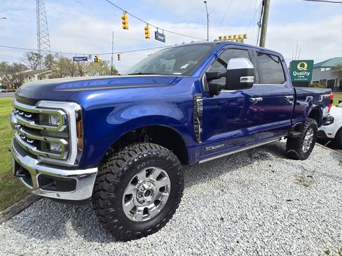 New 2026 Ford F250 Lariat w/ Lariat Ultimate Package AWD/4WD image 2