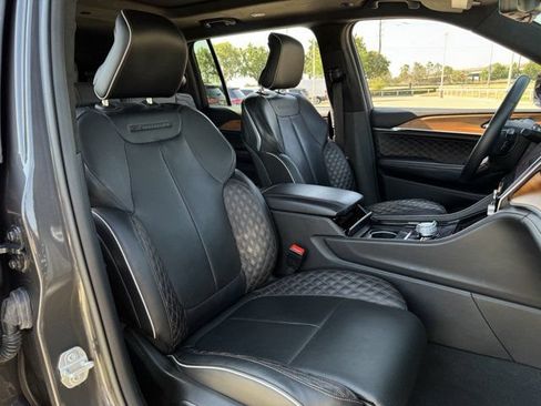 Used 2022 Jeep Grand Cherokee L Summit AWD/4WD image 34