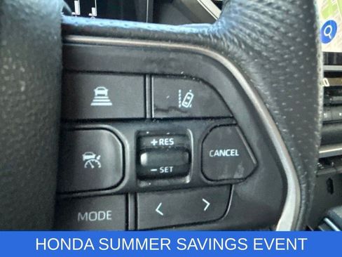 Used 2025 Toyota Tundra Limited AWD/4WD image 23