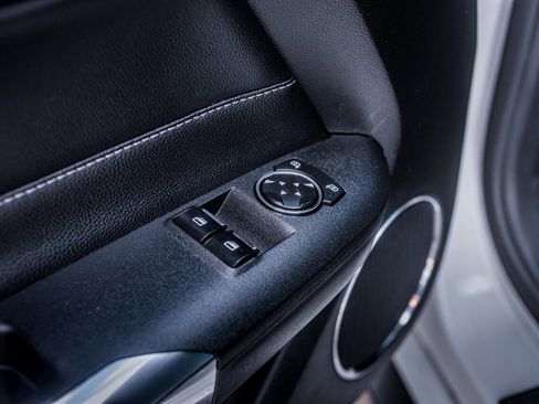 Used 2021 Ford Mustang Premium image 15