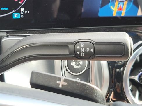 New 2025 Mercedes-Benz GLB 250 4MATIC image 29