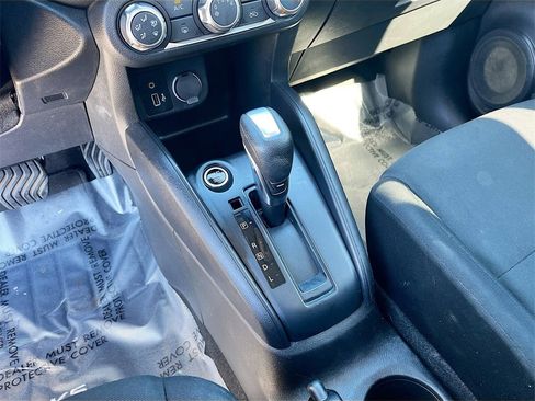 Used 2024 Nissan Kicks S image 16