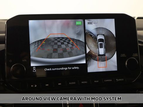 Used 2024 Nissan Pathfinder SL w/ SL Premium Package image 5