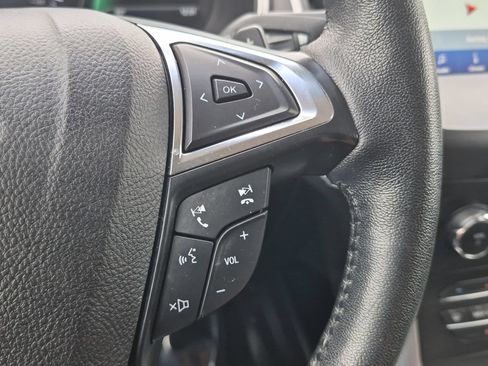 Used 2020 Ford Edge SEL AWD/4WD image 15