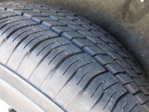 Used 2025 Chrysler Pacifica Select image 13