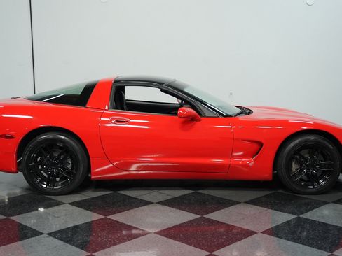 Used 1997 Chevrolet Corvette Coupe w/ Memory Pkg image 12