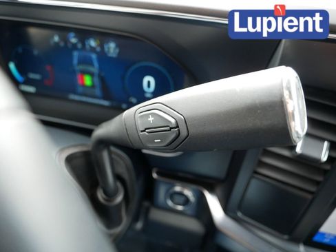 Used 2024 Ford F350 Lariat image 19