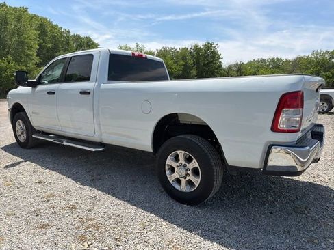 Used 2024 RAM 2500 Big Horn AWD/4WD image 3